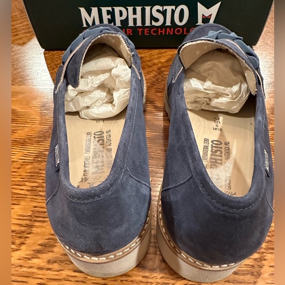 Mephisto Suede Loafers with ultra-lite weight lug sole. - Picture 3 of 4
